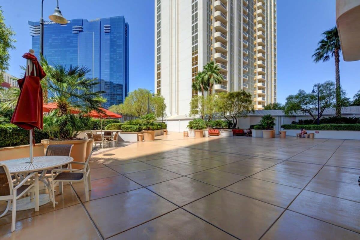 Mgm Signature-24-709 Strip View Jacuzzi Studio 拉斯维加斯 外观 照片